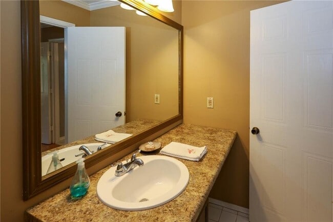 Building Photo - 402 Olde Mill Ln