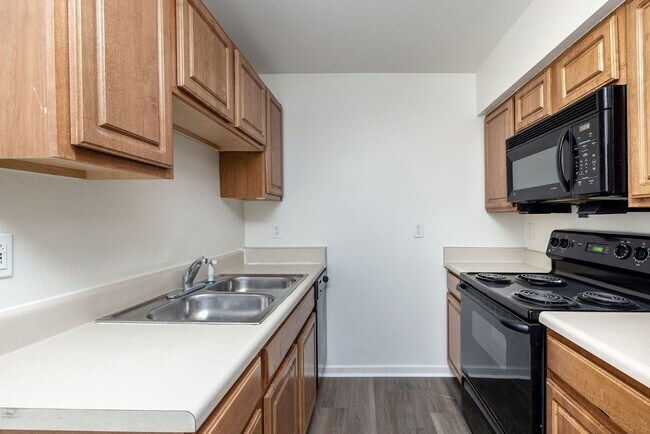 Building Photo - Two-bedroom Unit in Richmond Condo