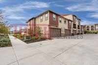 Building Photo - 3069 Cityscape Walk