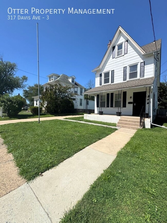 Building Photo - 317 Davis Ave