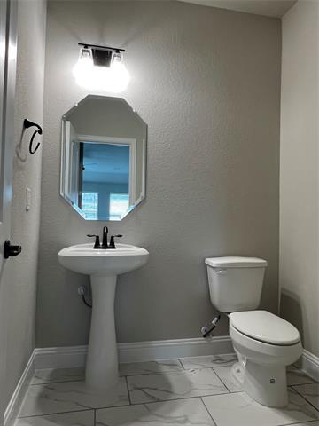 Building Photo - 249 Lillian Ln