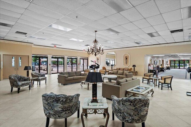Building Photo - 4734 Lucerne Lakes Blvd E