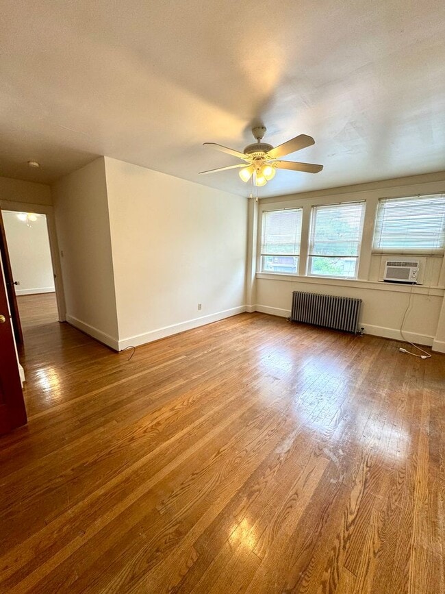 Building Photo - Apartment for Rent