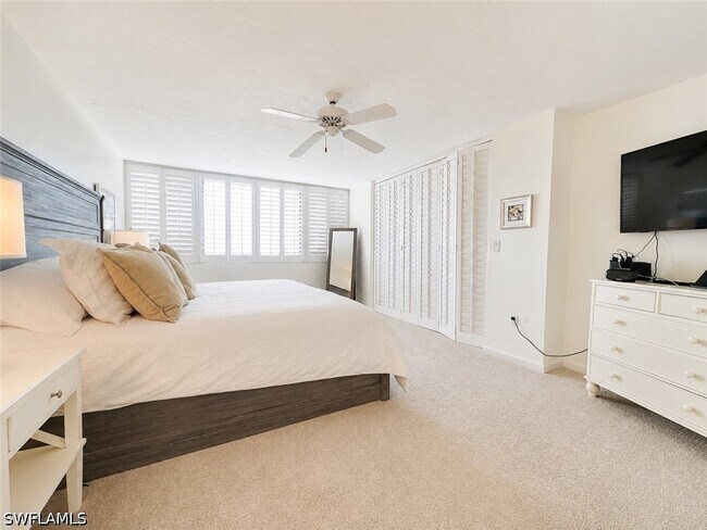 Building Photo - 5601 Turtle Bay Dr