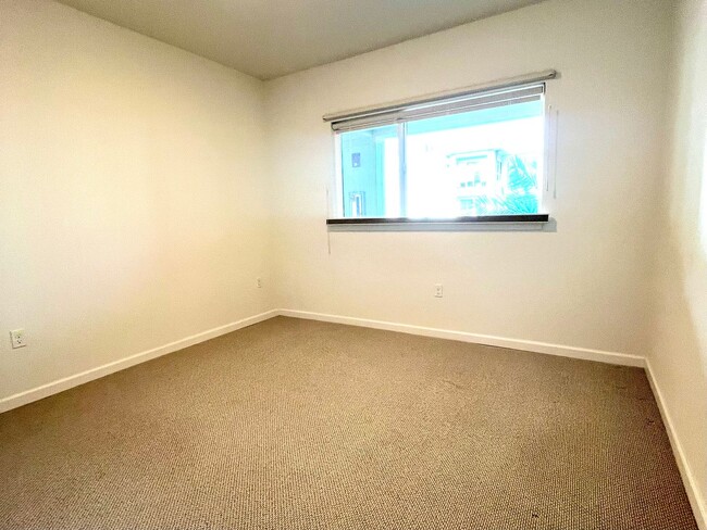 Building Photo - Furnished 2BR/2BA at Ka Malanai in Kailua + Central A/C & 2 Parking