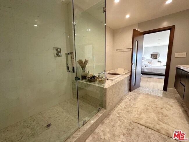 Building Photo - 9300 Warbler Way