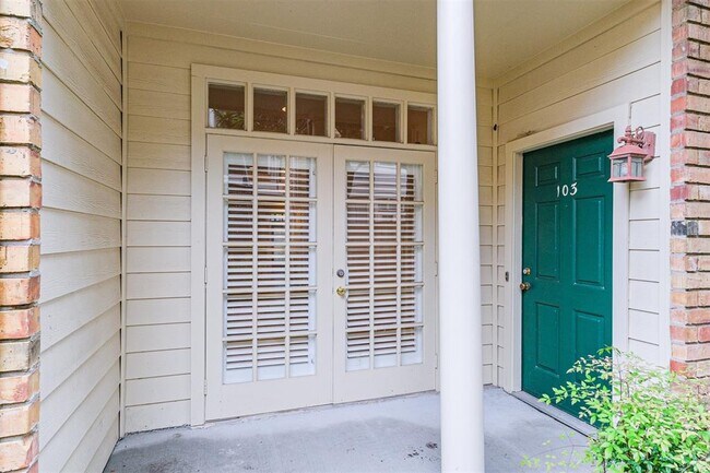 Building Photo - 4000 Purdue St