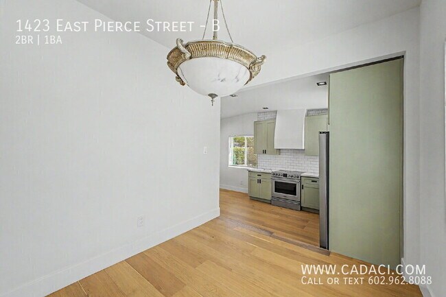 Building Photo - 1423 E Pierce St