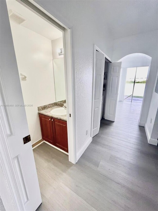 Building Photo - 3991 SW 155th Ave