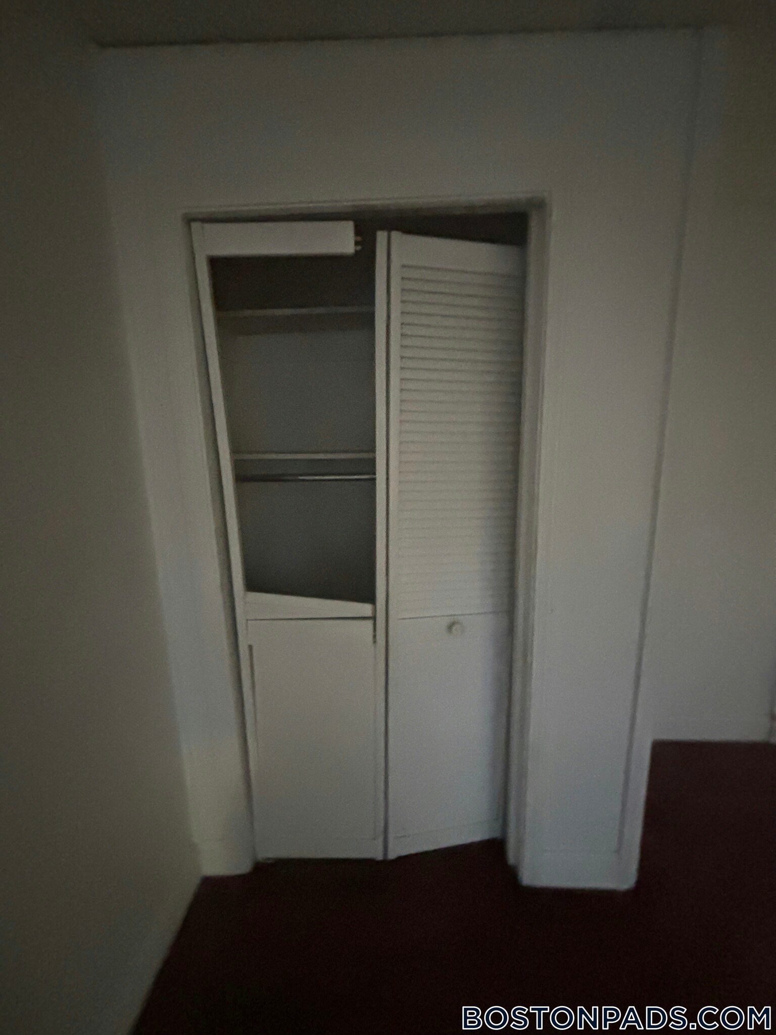 Building Photo - 289 Chelsea St