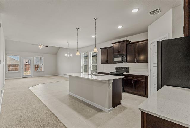 Building Photo - 638 Pinehurst Rd