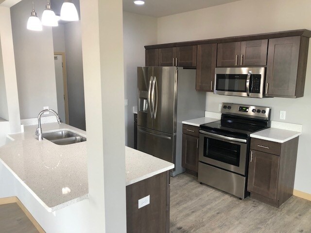 Building Photo - 6048 Driscoll Dr