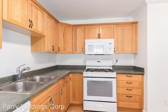 Building Photo - 3 br, 1 bath House - 2614 N 40th Drive