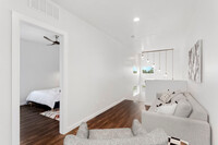 Building Photo - 500 SE Tourmaline Mews
