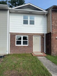 Building Photo - 80 Balsam Rd