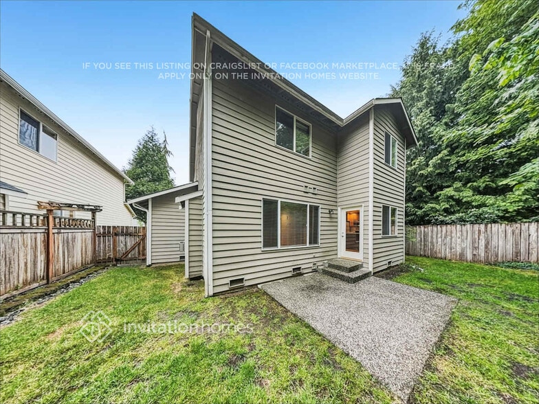 Building Photo - 1106 185th St SE