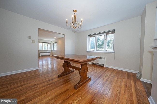 Building Photo - 1457 Manoa Rd