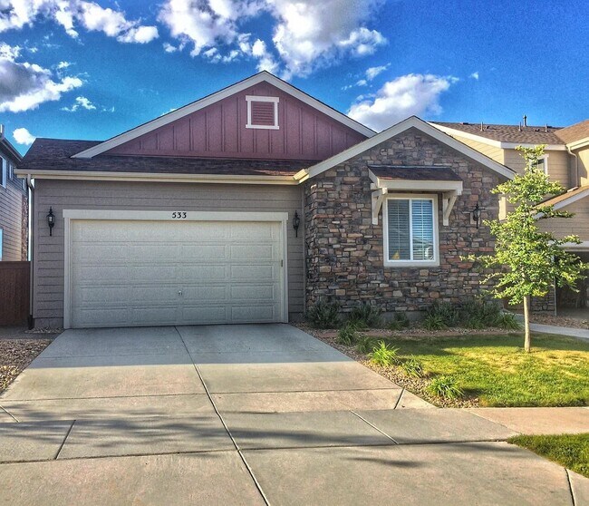 Building Photo - Great 3 Bed / 3 Bath with Garage! Open Floor Plan with Upgrades!