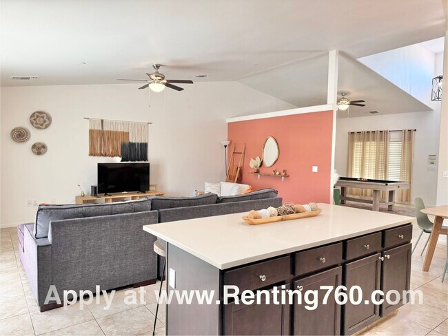 Building Photo - COMING SOON - Modern 4 Bedroom 2 Bathroom Home In Storey Park!
