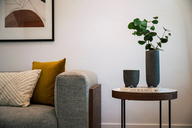 Building Photo - 1428 S Colorado Ave