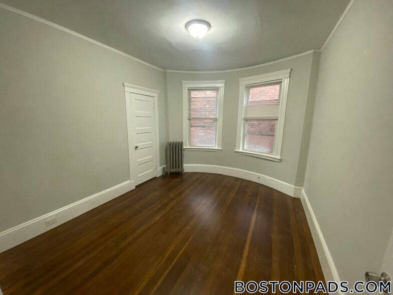 Building Photo - 34 Orkney Rd