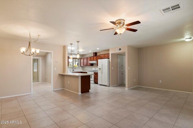 Building Photo - 9901 W Bright Angel Cir