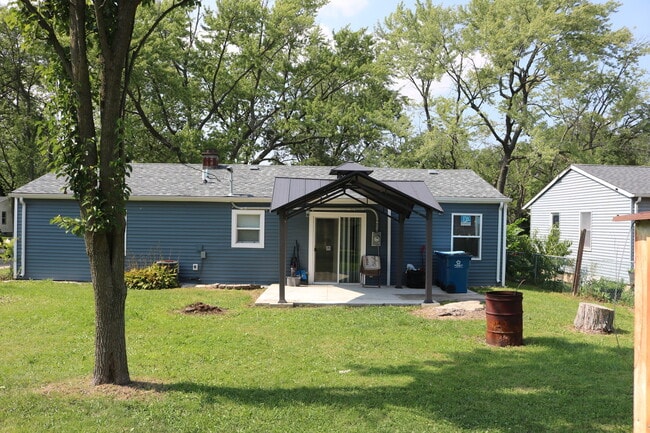 Building Photo - 22407 Strassburg Ave