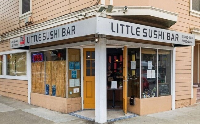 Building Photo - 305 23rd Ave