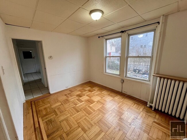 Primary Photo - Convent Place, YONKERS