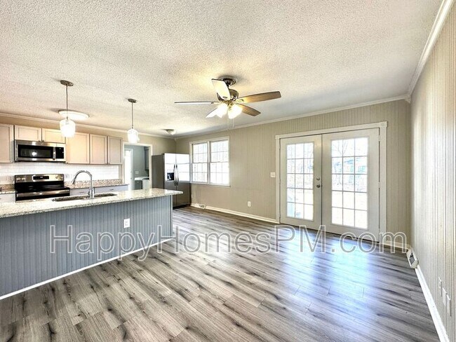 Building Photo - 6 Duck Pond Ct