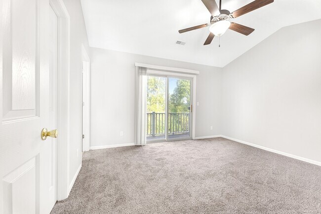 Building Photo - 208 Taddeo Dr