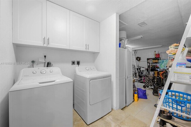 Building Photo - 8330 SW 171st St