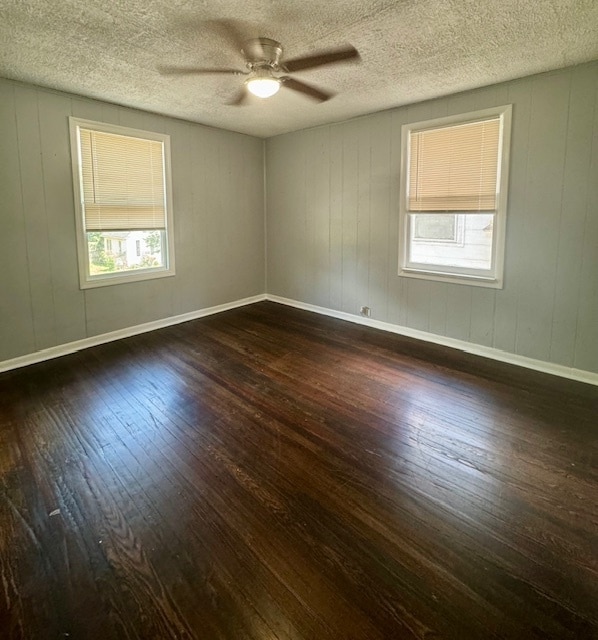 Building Photo - Charming 3-Bedroom 1-Bath Home with Modern...