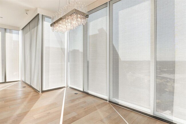 Building Photo - 301 West Ave