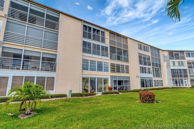 Building Photo - 4049 Wolverton C