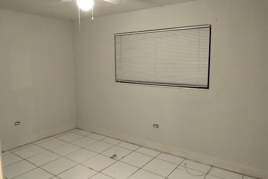 Bedroom #2 - 2813 Acapulco Dr