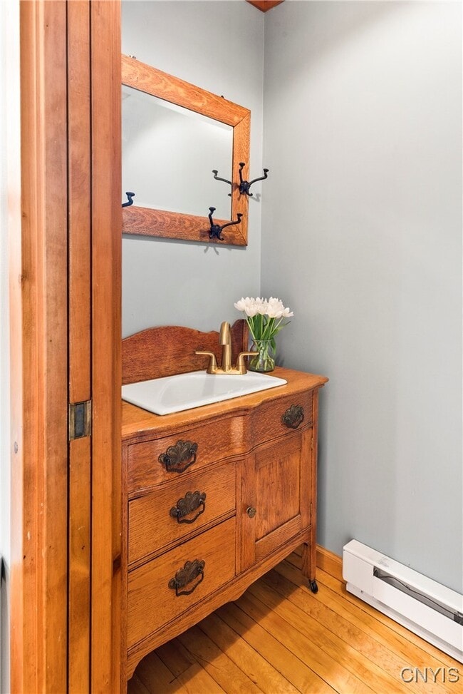 Building Photo - 18 E Genesee St