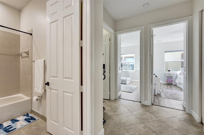 Building Photo - 7421 NW 115th Terrace