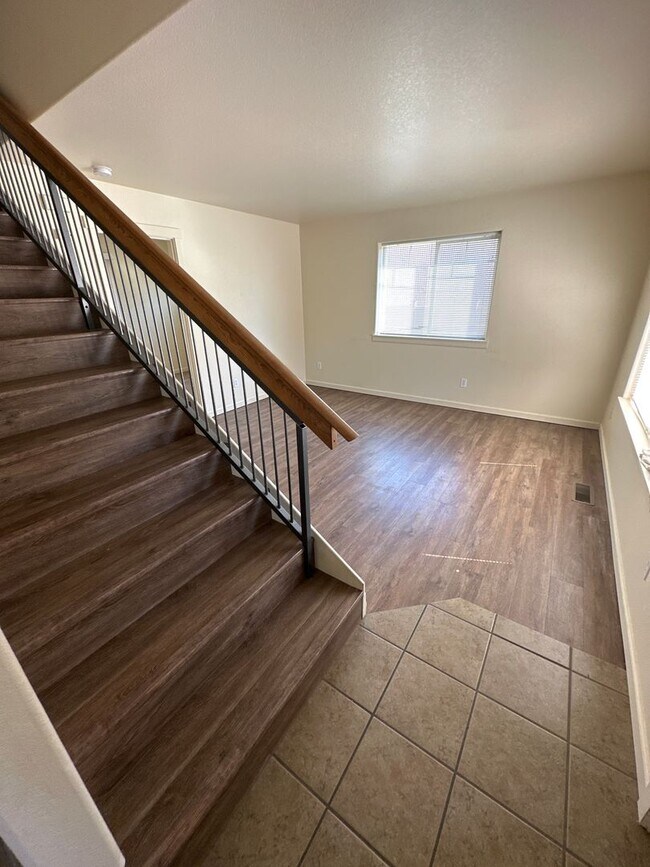 Building Photo - cle11