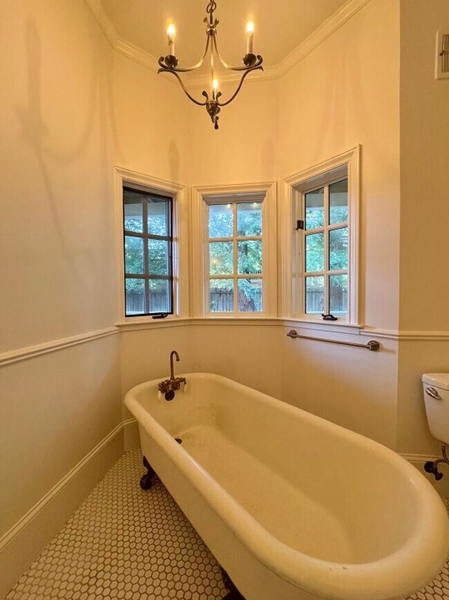 Building Photo - Stunning St. Helena Victorian Farmhouse on...