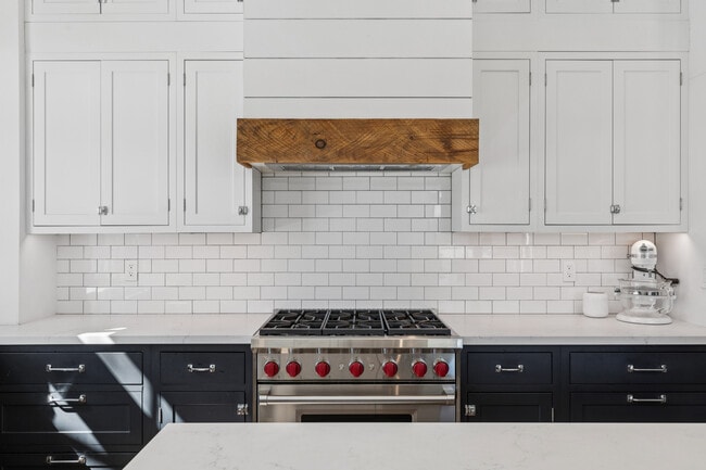 Building Photo - 1810 Quail Ct