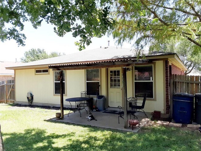 Building Photo - 317 McCarthur Dr