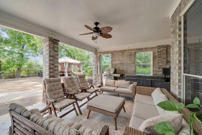 Building Photo - 70 N Skyflower Ct