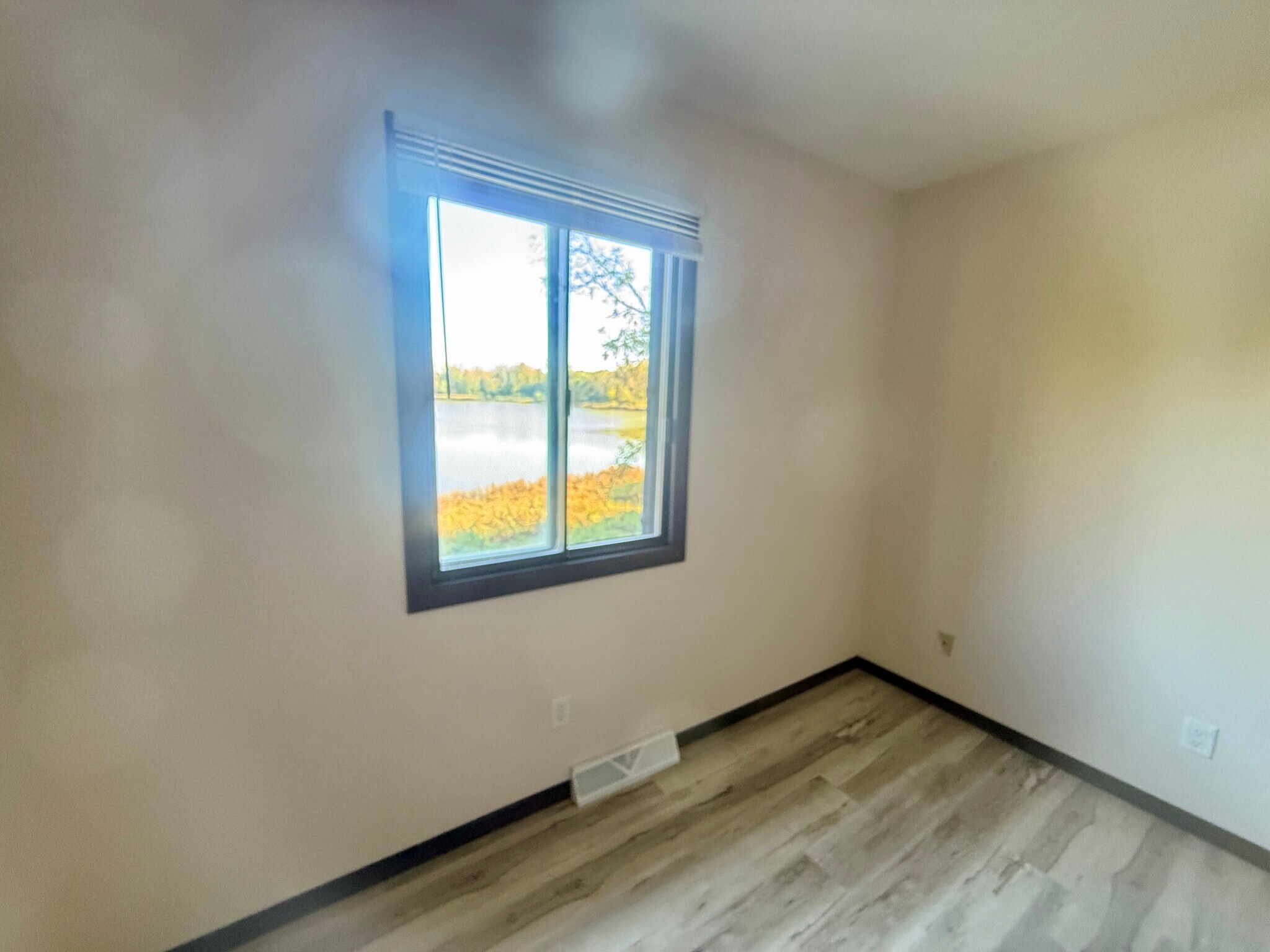 BR2 - 7217 Park Shores Ct