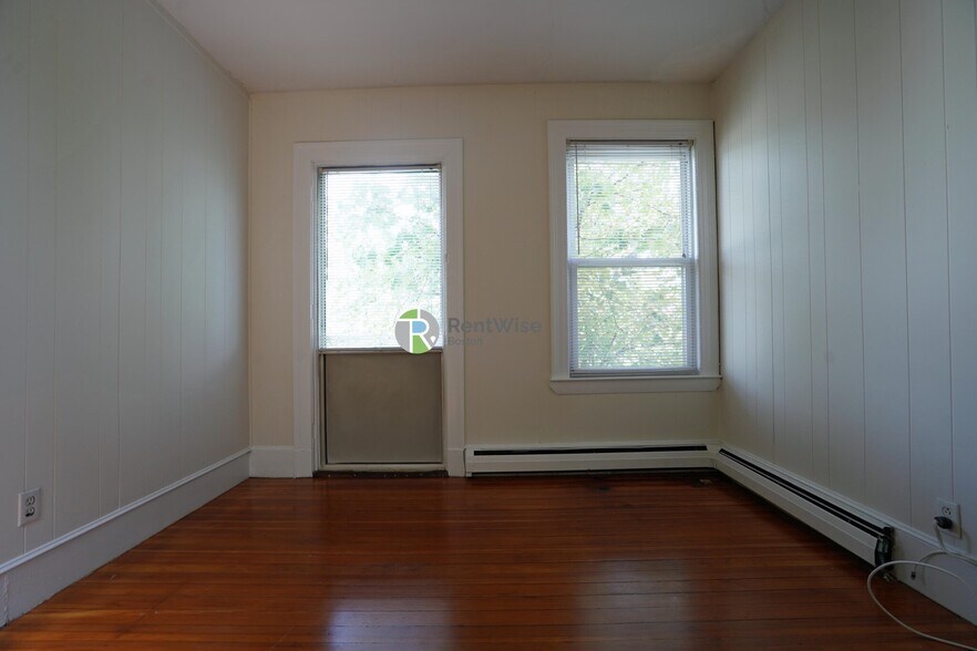 Building Photo - 1 Ashford Ct