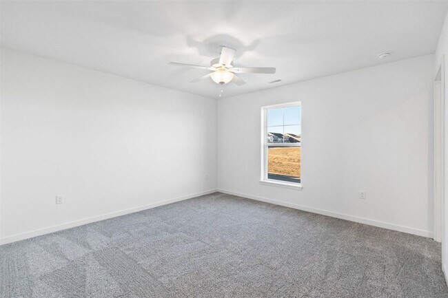 Building Photo - 624 Catherine Dr