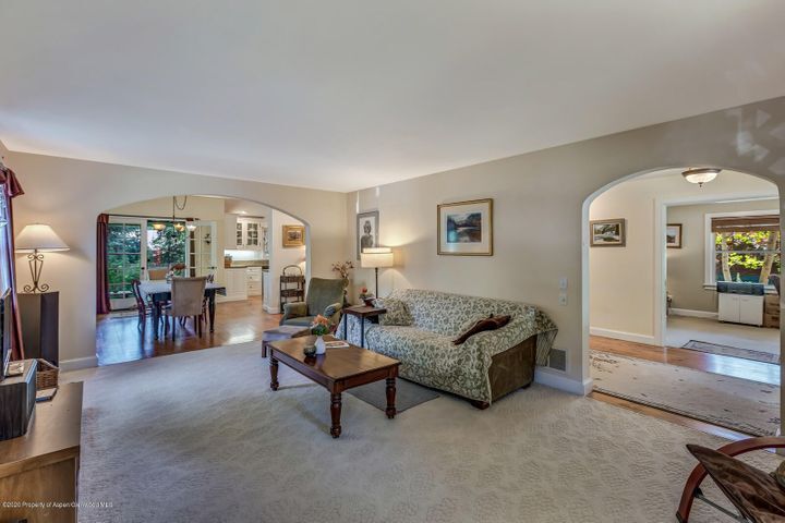 Building Photo - 1359 Wald Dr