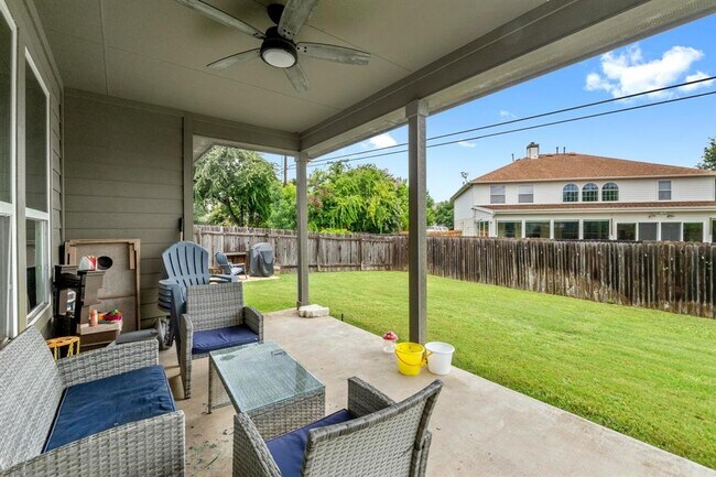 Building Photo - 137 Paul Azinger Dr