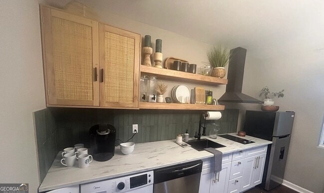 Building Photo - 2263 Nivelle Dr