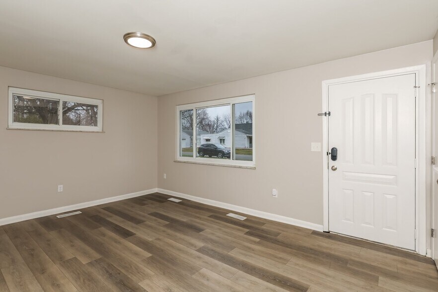 Building Photo - 4460 Penn Ave